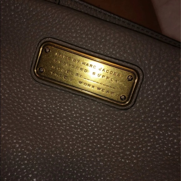 Marc by Marc Jacobs tan crossbody - Picture 2 of 4